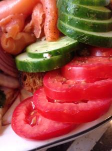 Did you know tomatoes can cause heart burn & cause Rosacea to flare up?